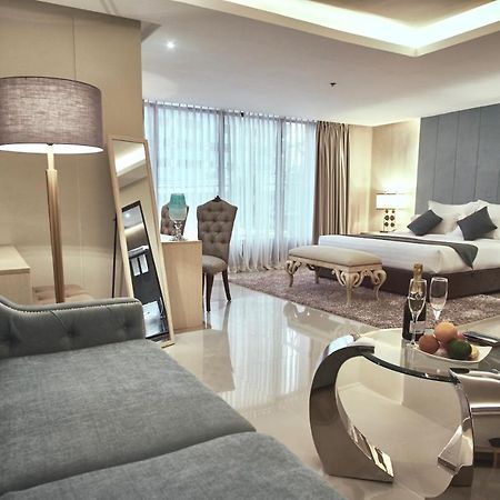 J7 Hotel Iloilo City Exterior photo