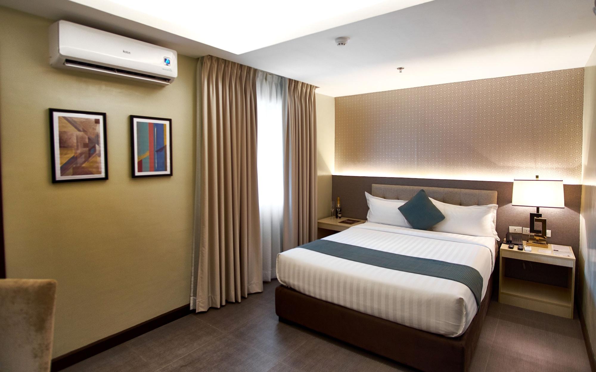 J7 Hotel Iloilo City Exterior photo