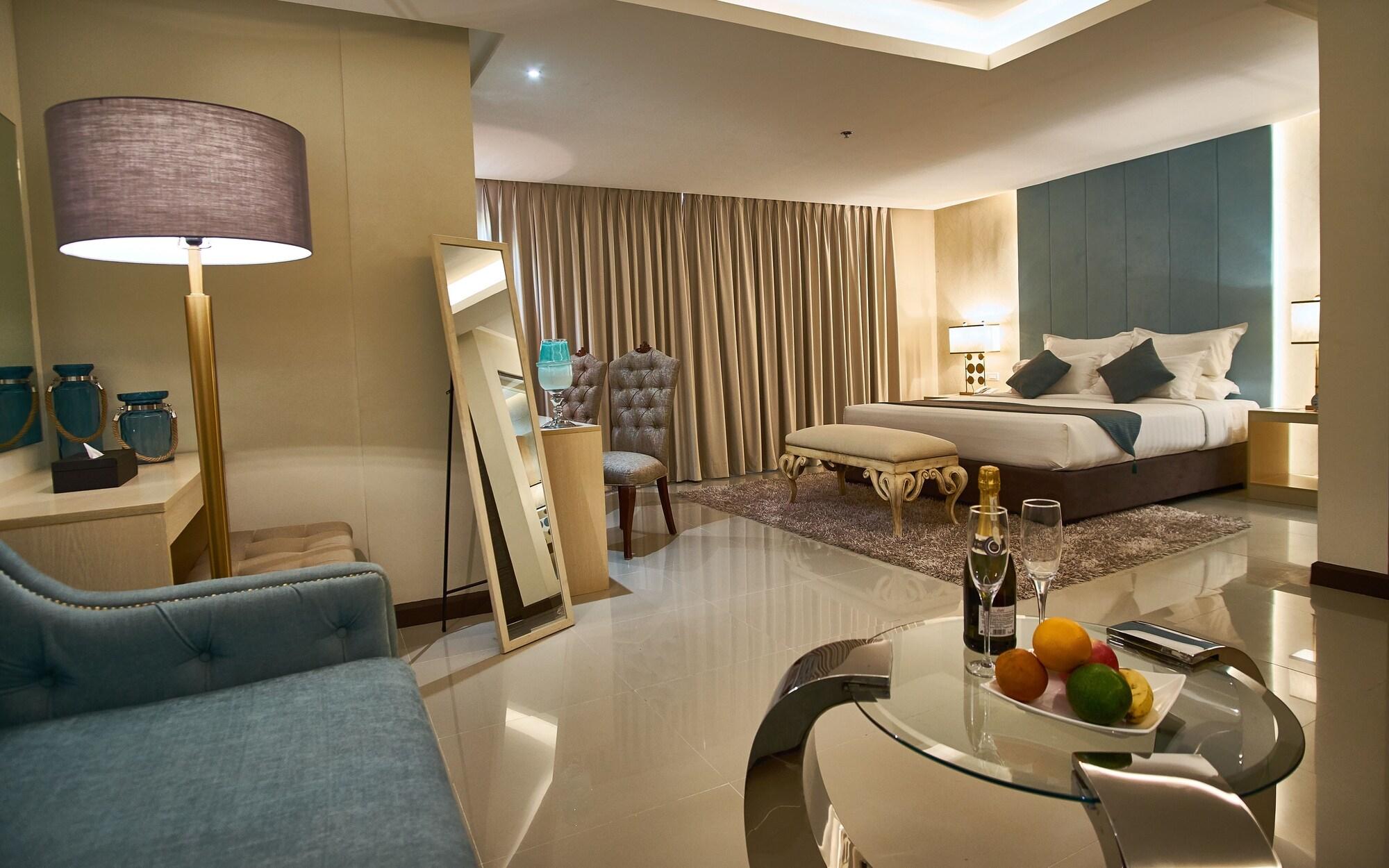 J7 Hotel Iloilo City Exterior photo