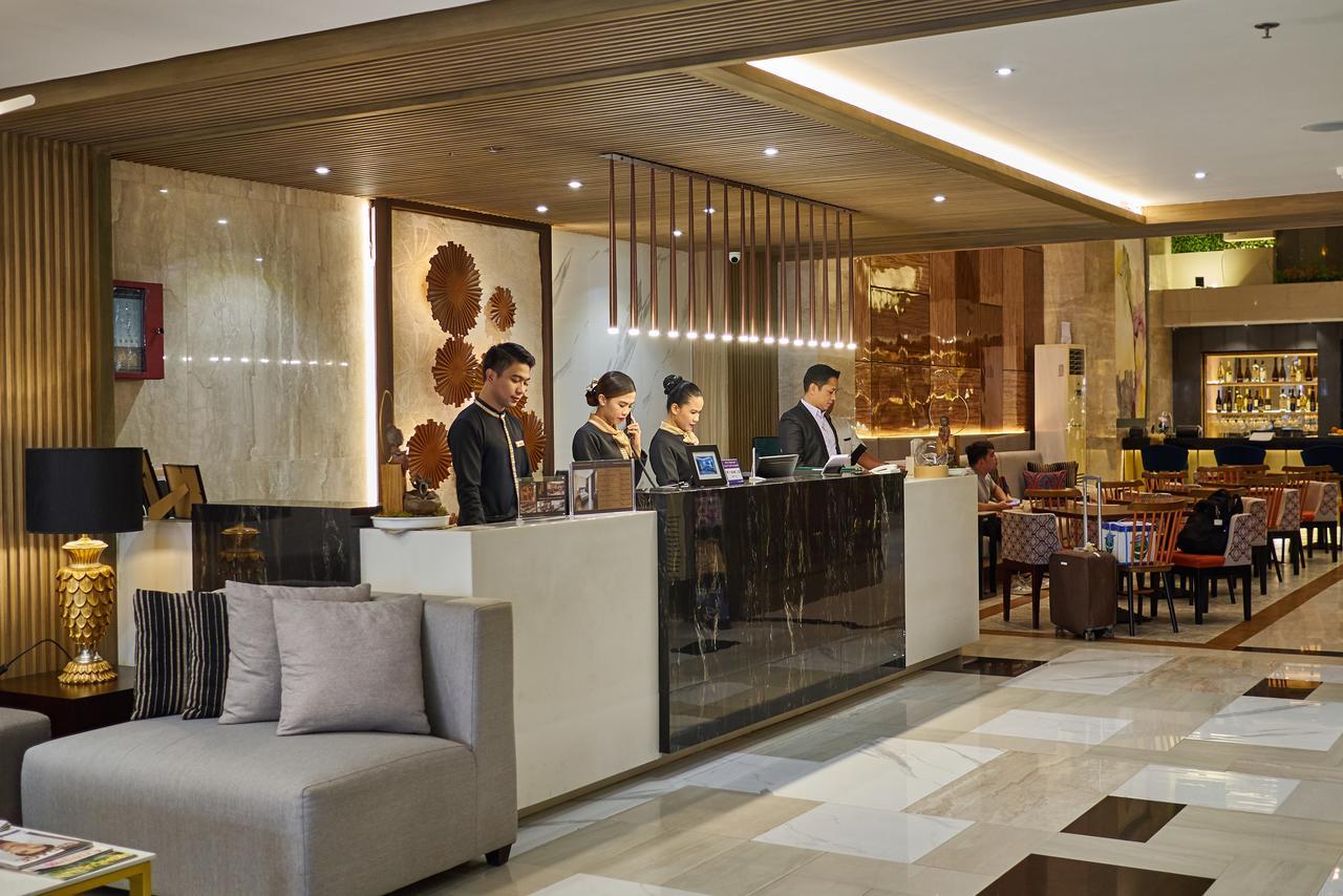 J7 Hotel Iloilo City Exterior photo