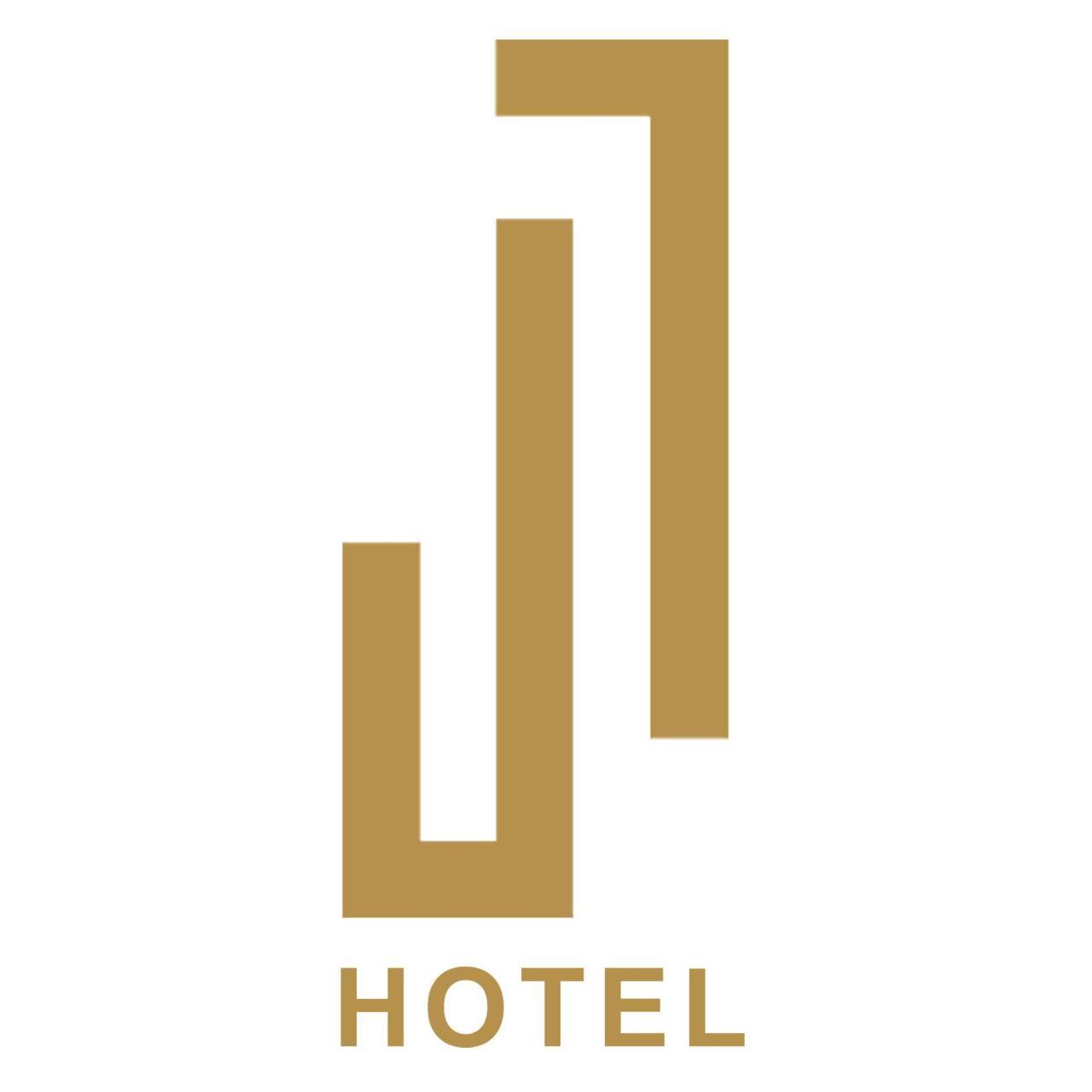 J7 Hotel Iloilo City Exterior photo